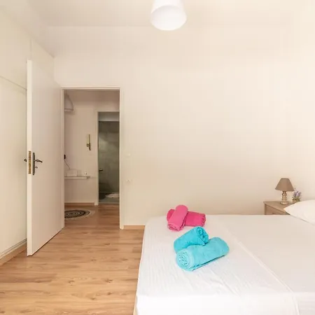 Modern Renovated Next To The Beachfront Apartment Heraklion (Crete)