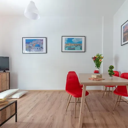 Apartment Modern Renovated Next To The Beachfront Heraklion (Crete)